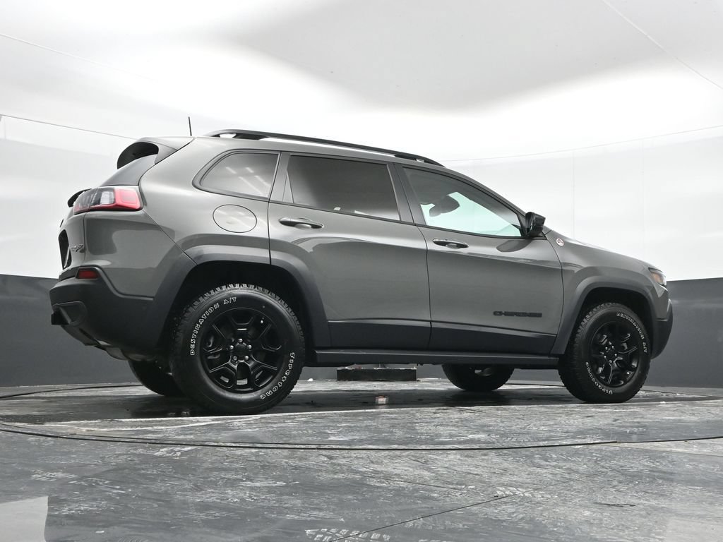 Used 2023 Jeep Cherokee Trailhawk w/ Trailer Tow Group AWD/4WD image 46