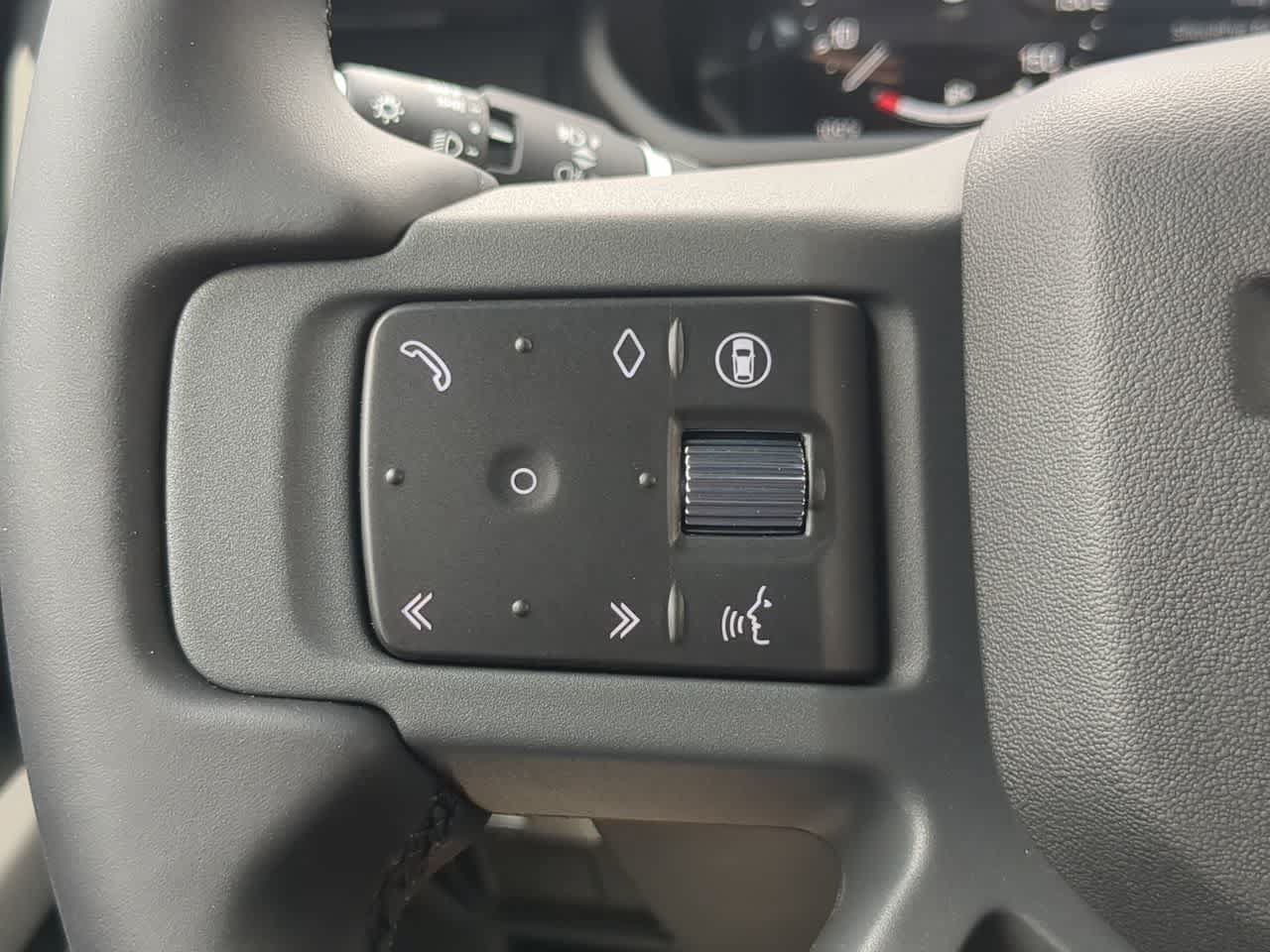 New 2026 Land Rover Defender 130 X-Dynamic SE AWD/4WD image 26