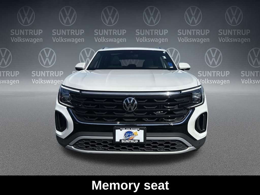 Used 2025 Volkswagen Atlas Cross Sport SEL image 10
