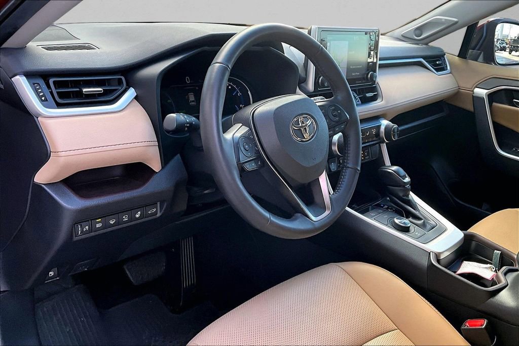 Certified 2021 Toyota RAV4 Limited image 16