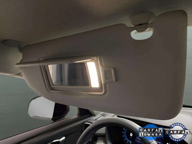 Used 2025 Volvo XC40 B5 Plus image 60