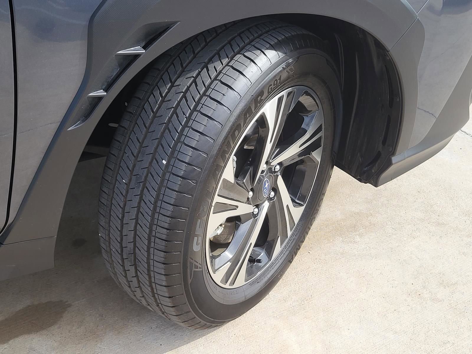 Certified 2025 Subaru Crosstrek 2.0i Premium image 5