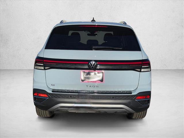 New 2026 Volkswagen Taos SE FWD image 8
