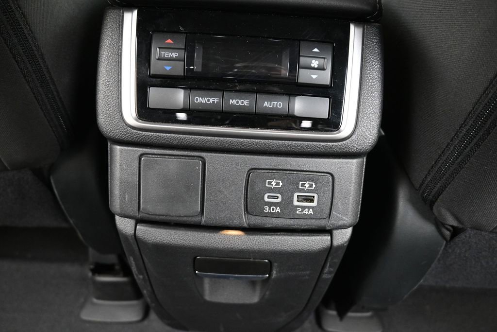 Certified 2025 Subaru Ascent Premium AWD/4WD image 17