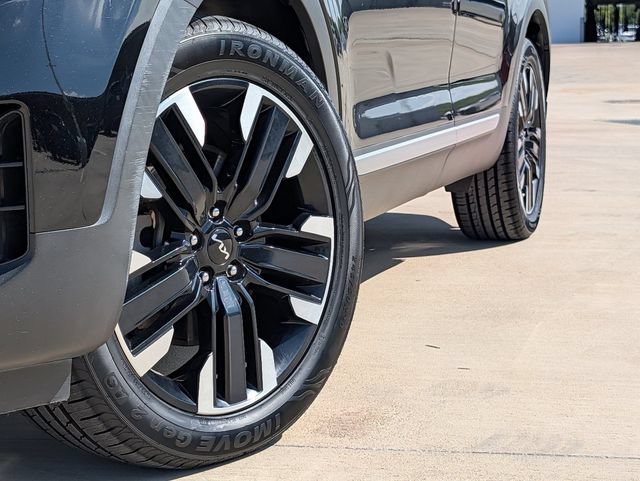 Used 2023 Kia Telluride SX AWD/4WD image 2