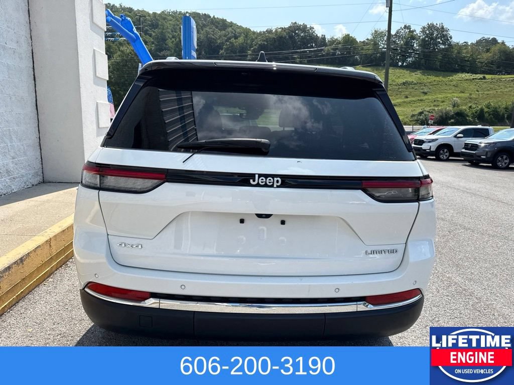 Used 2024 Jeep Grand Cherokee Limited AWD/4WD image 10