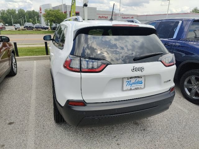 Used 2020 Jeep Cherokee Latitude Plus w/ Cold Weather Group FWD image 13