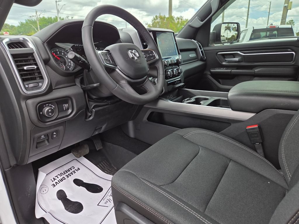 Used 2025 RAM 1500 Big Horn AWD/4WD image 23