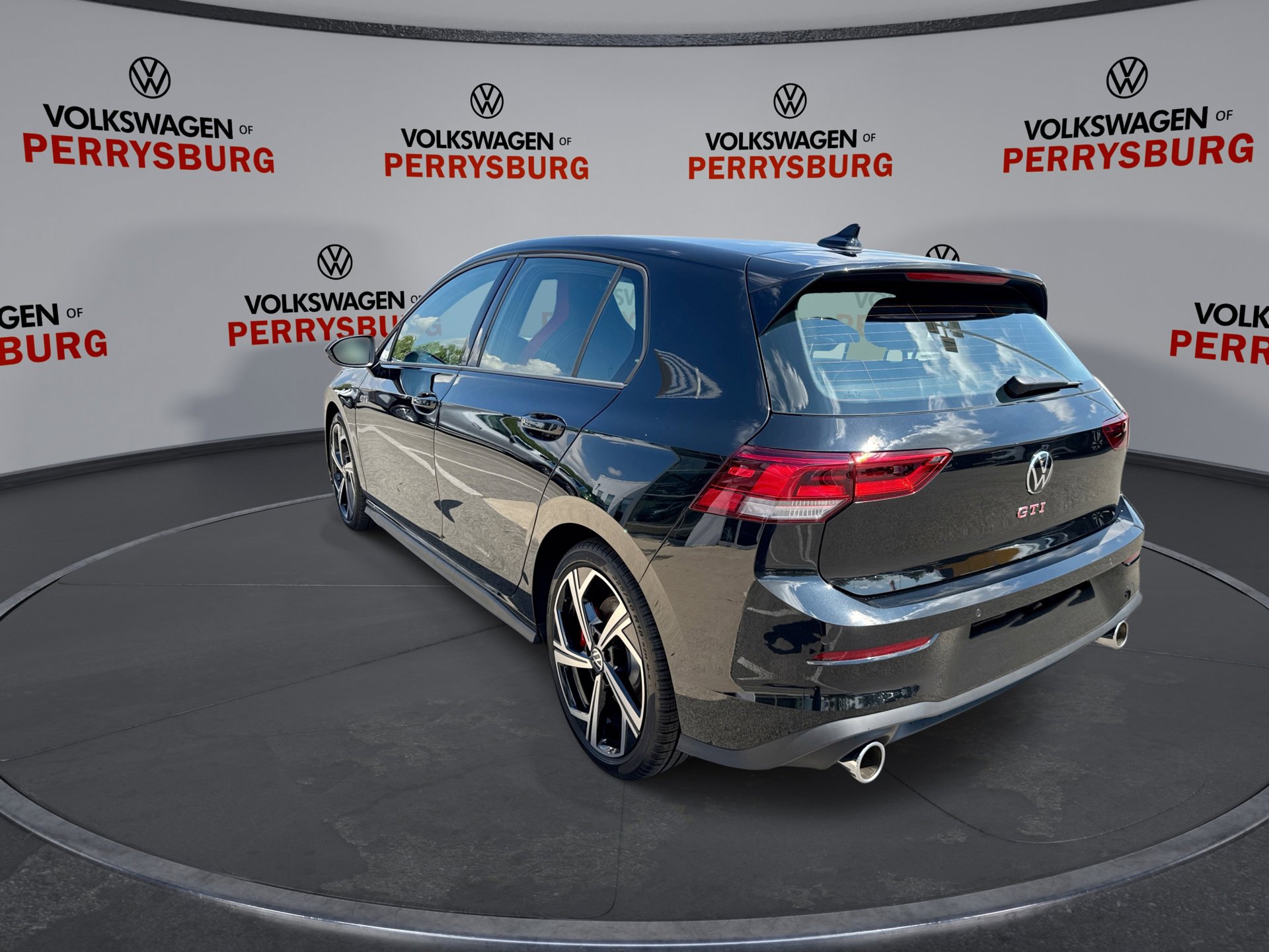 New 2025 Volkswagen GTI SE image 6