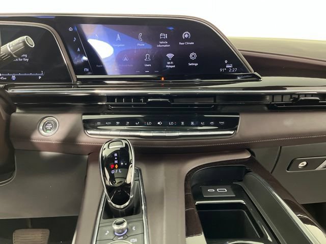Used 2022 Cadillac Escalade Sport Platinum w/ LPO, ONYX Package AWD/4WD image 26