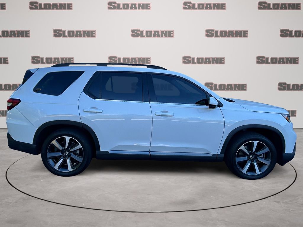 Used 2023 Honda Pilot Elite image 6