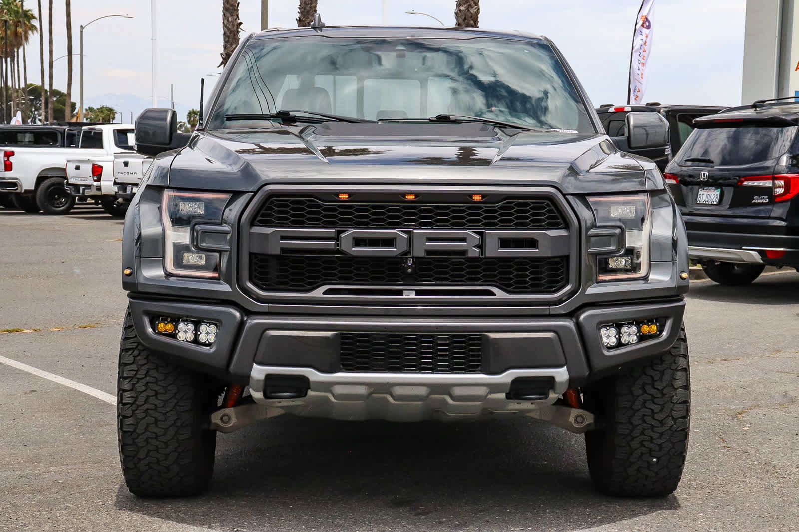 Used 2019 Ford F150 Raptor w/ Equipment Group 802A Luxury AWD/4WD image 2