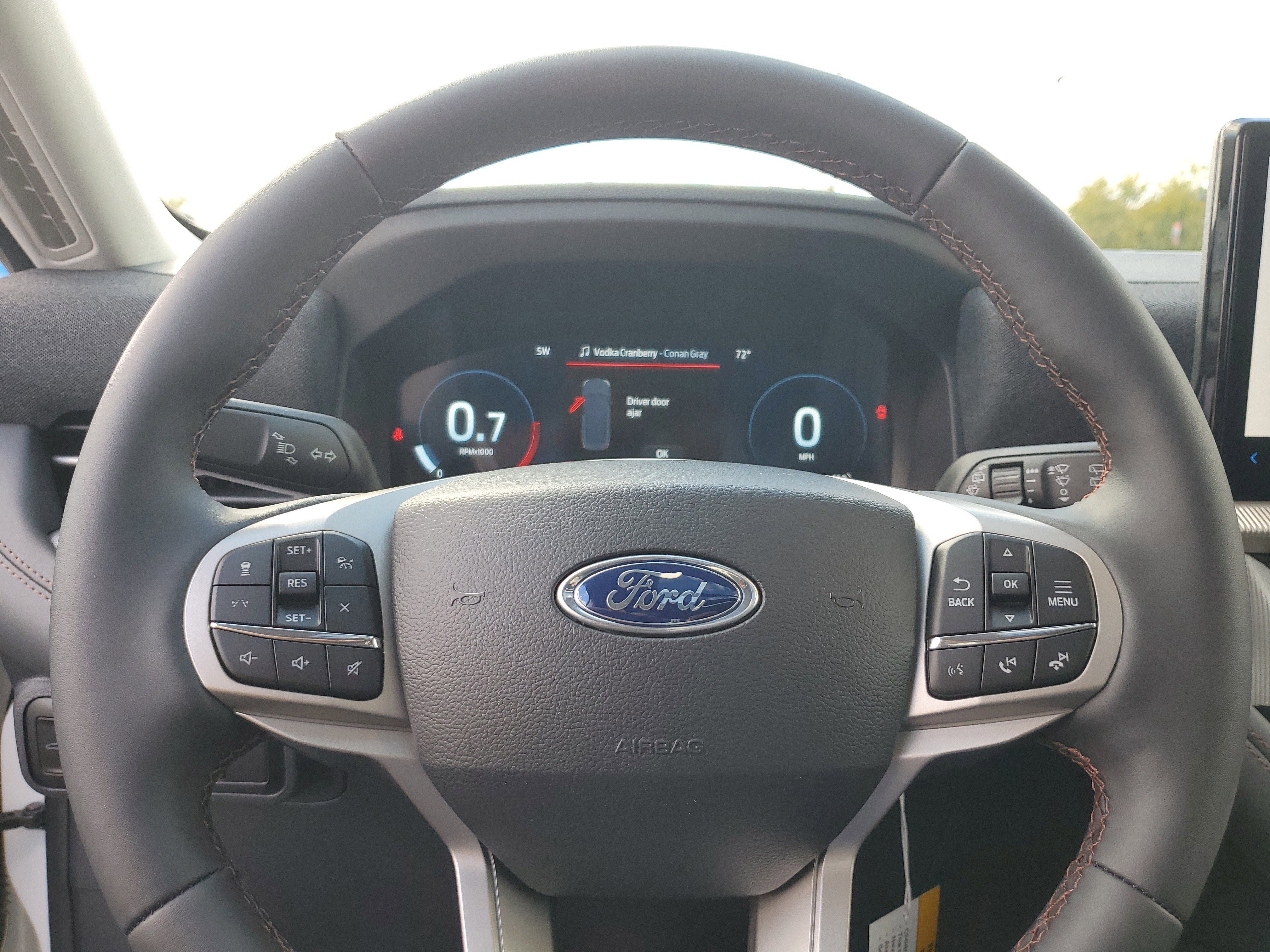 New 2025 Ford Explorer Active w/ Active Comfort Package image 22