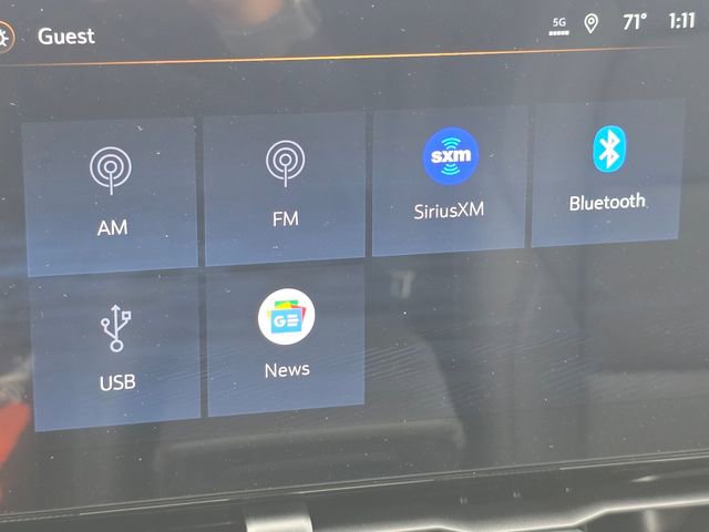 New 2026 Chevrolet Equinox LT w/ Convenience Package II FWD image 8