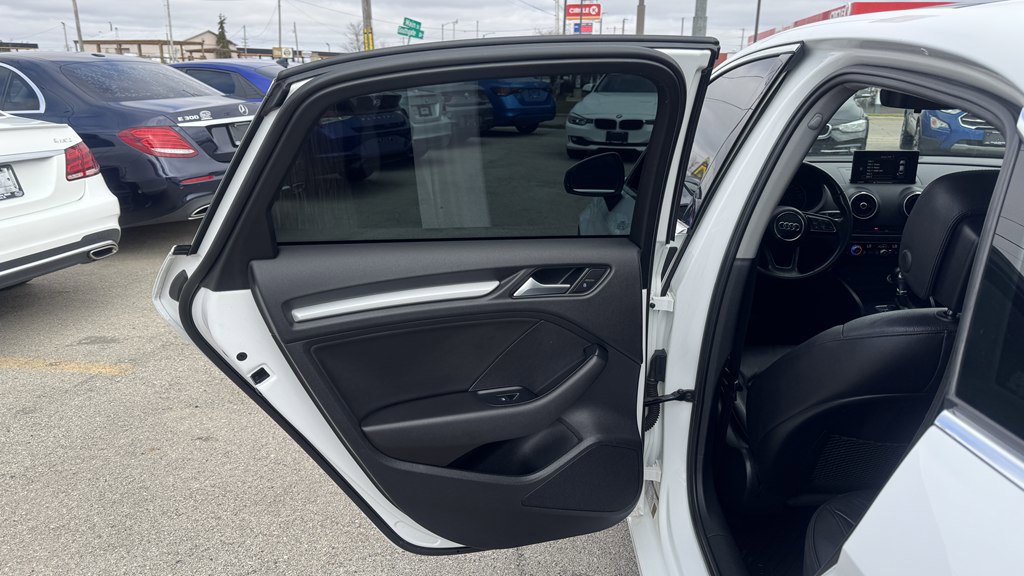 Used 2018 Audi A3 2.0T Premium image 20