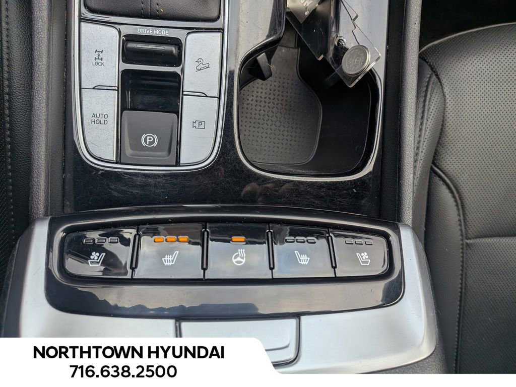 Used 2022 Hyundai Santa Cruz Limited image 18