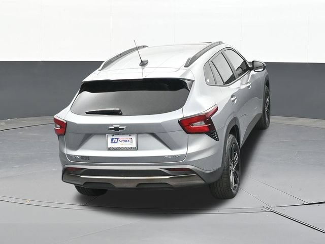 Used 2025 Chevrolet Trax ACTIV w/ Sunroof Package FWD image 58