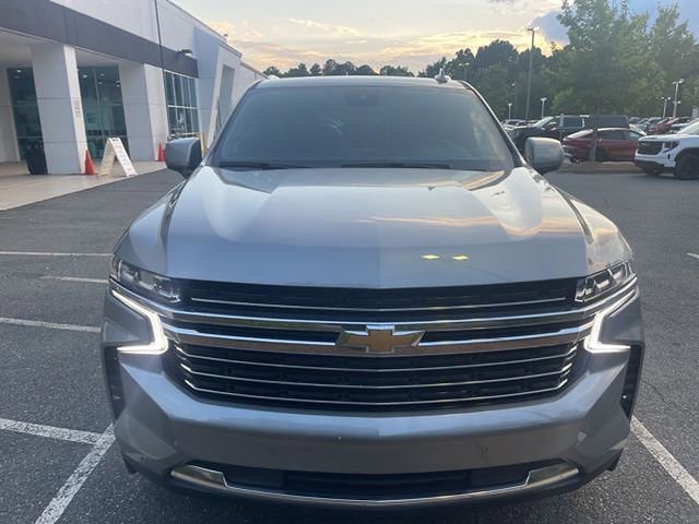 Used 2023 Chevrolet Suburban LT AWD/4WD image 5