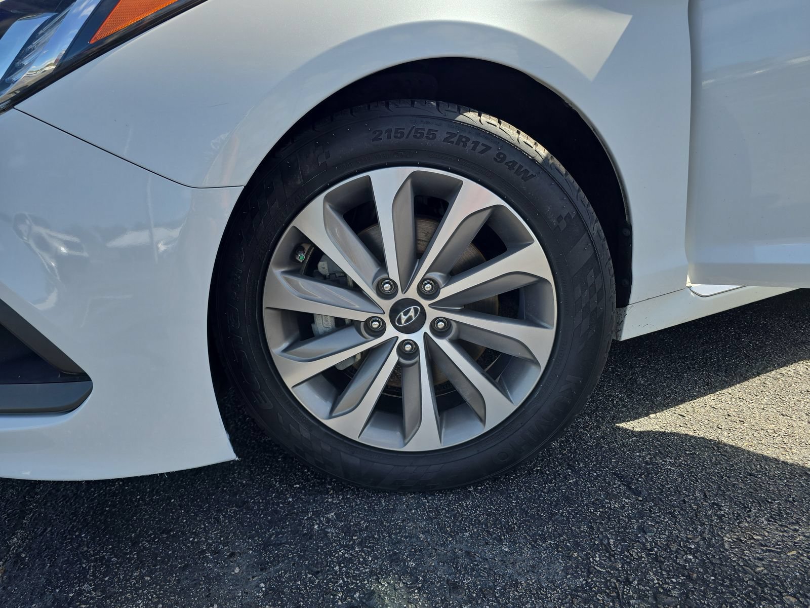 Used 2015 Hyundai Sonata Sport w/ Option Group 04 FWD image 27