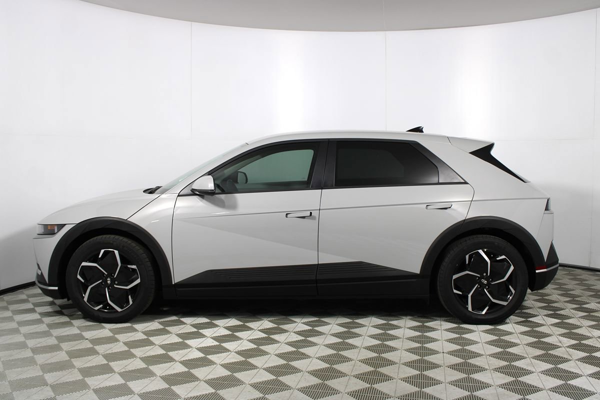 Used 2024 Hyundai Ioniq 5 SEL image 27