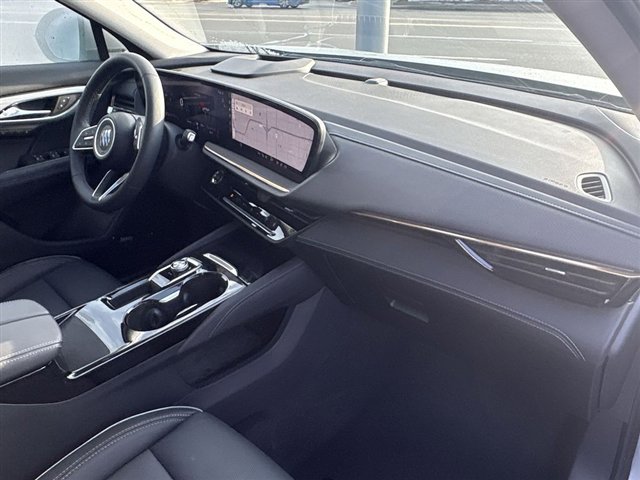 Certified 2025 Buick Envision Avenir image 29