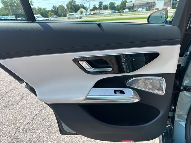 New 2027 Mercedes-Benz E 350 4MATIC Sedan image 18
