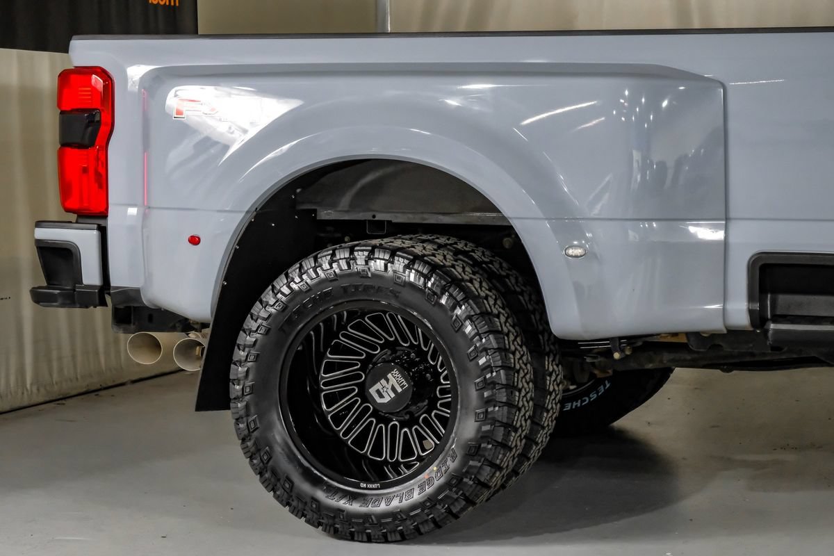 Used 2024 Ford F350 Lariat w/ Lariat Ultimate Package AWD/4WD image 7