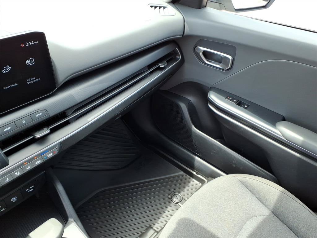 Used 2025 Kia K4 FWD image 33