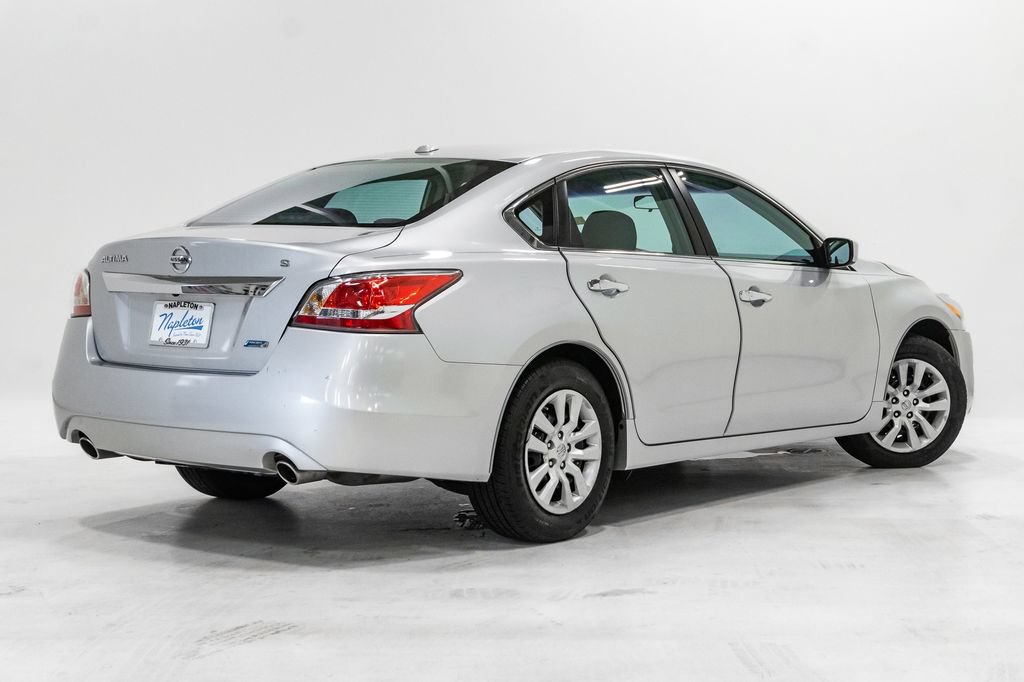 Used 2014 Nissan Altima 2.5 S w/ Display Audio Package FWD image 26
