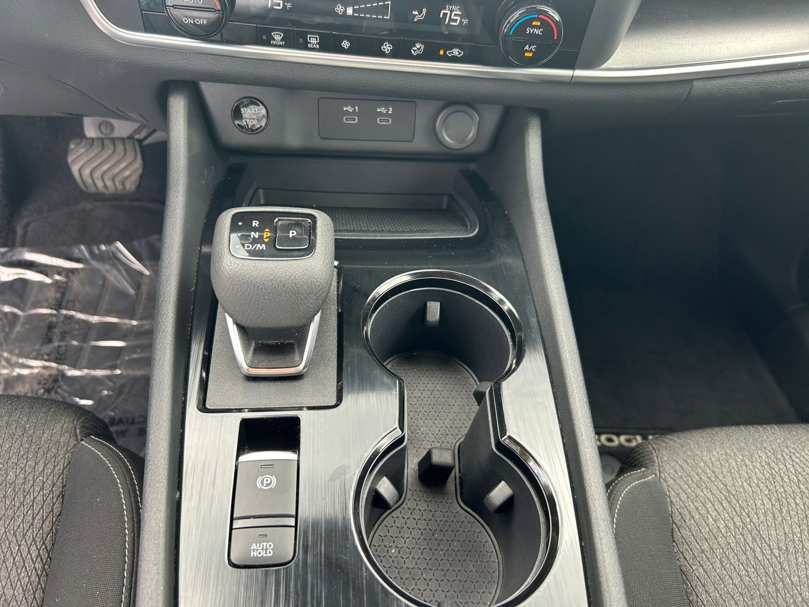 Used 2025 Nissan Rogue SV FWD image 37