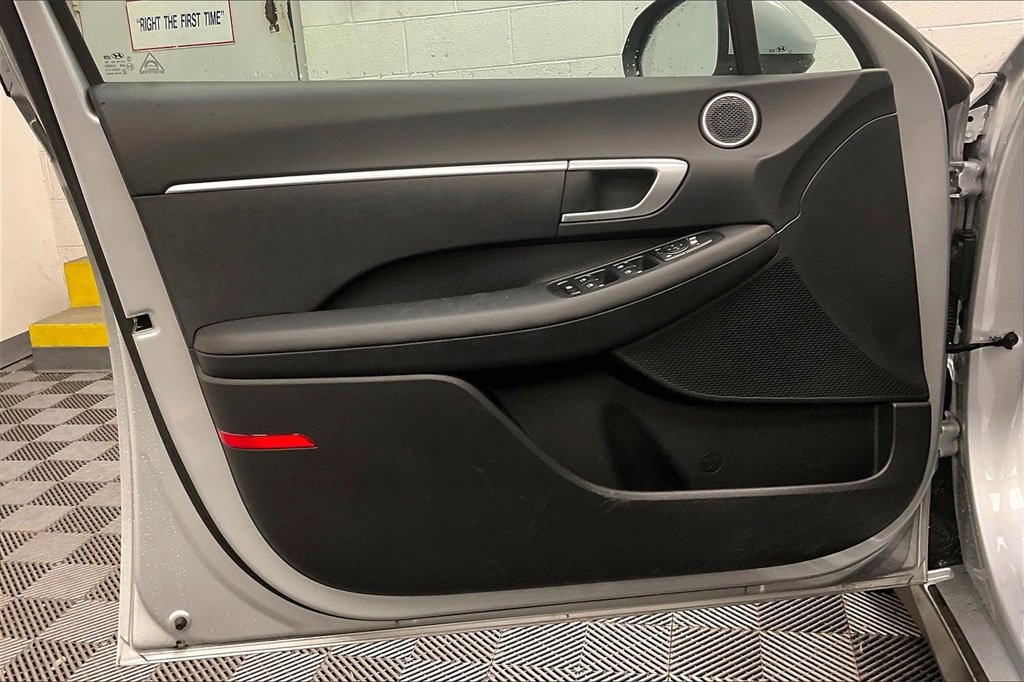 Certified 2025 Hyundai Sonata SE image 20