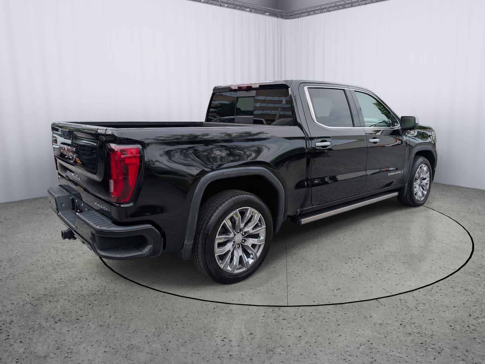 Certified 2024 GMC Sierra 1500 Denali w/ Denali Reserve Package AWD/4WD image 3