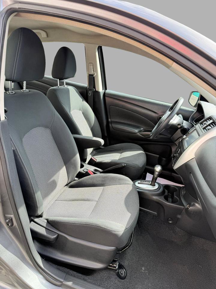 Used 2019 Nissan Versa SV image 30