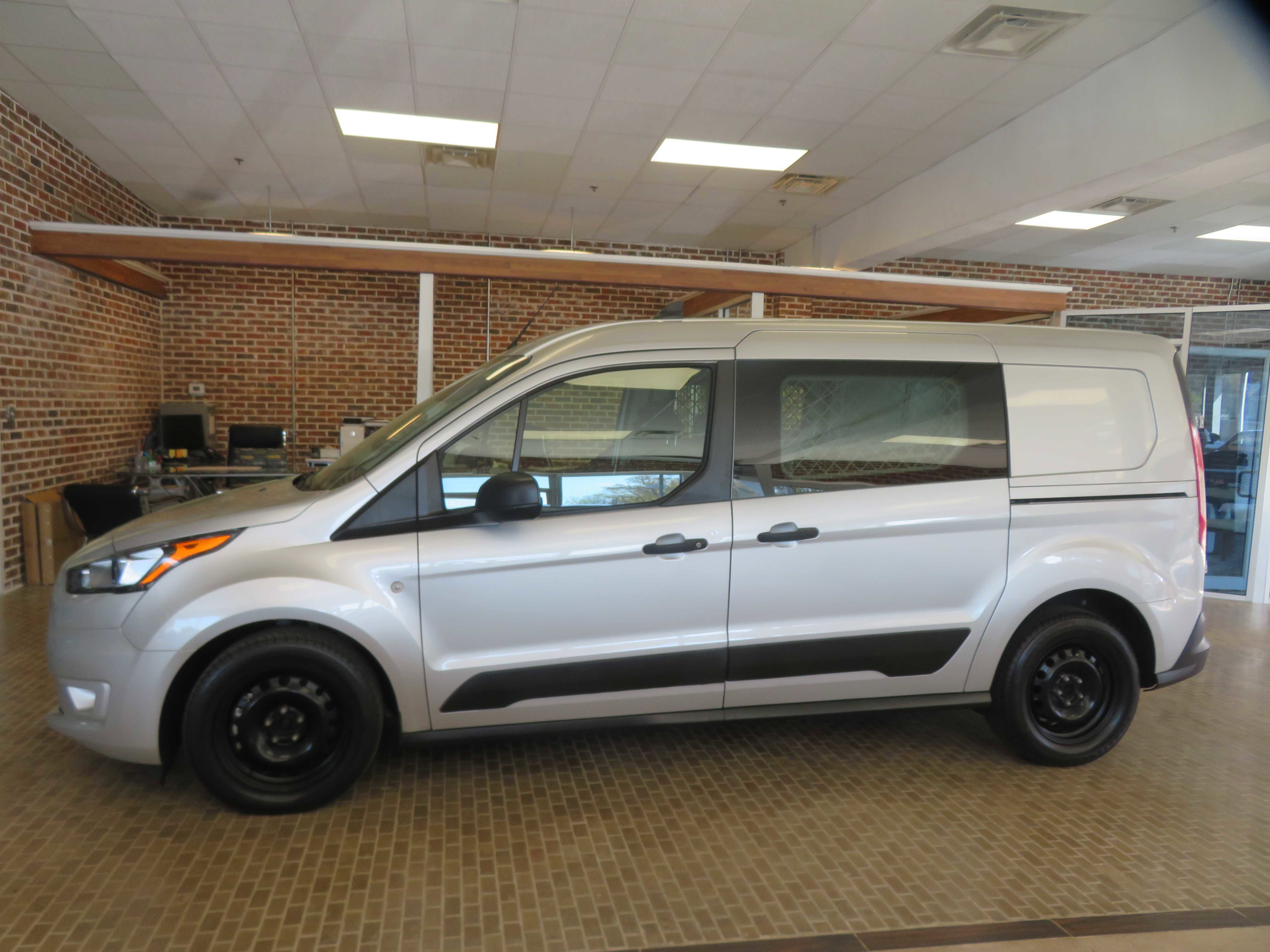 Used 2022 Ford Transit Connect XLT image 74