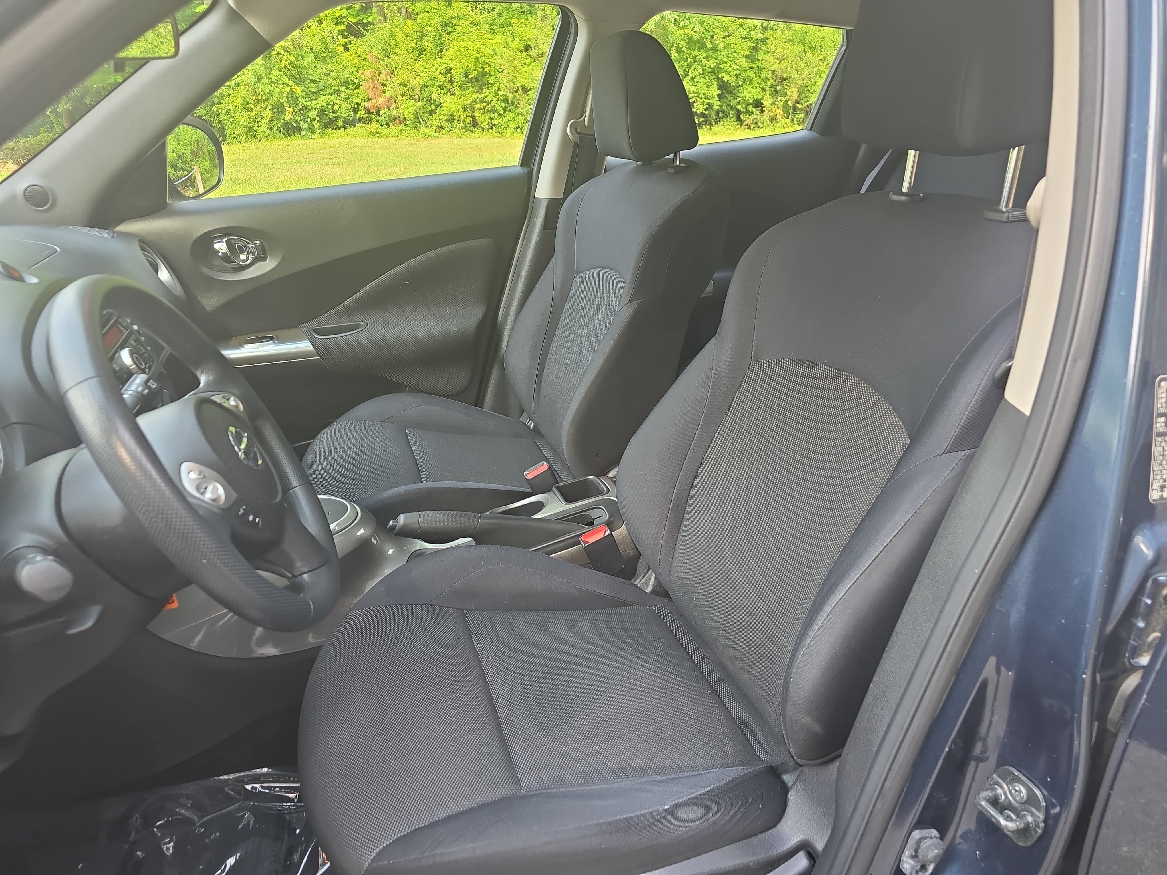 Used 2014 Nissan Juke S FWD image 16