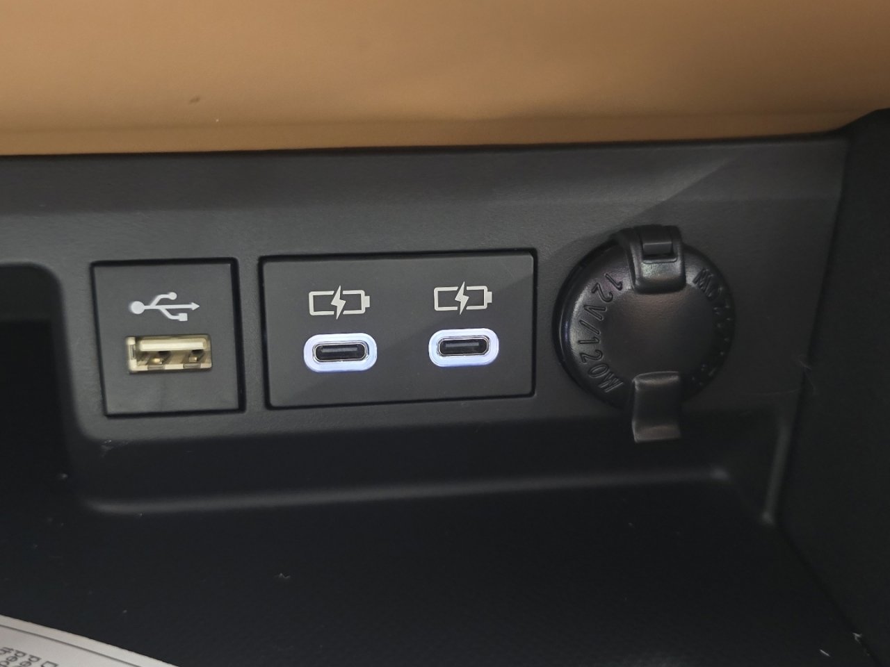 New 2026 Toyota Highlander Platinum image 31