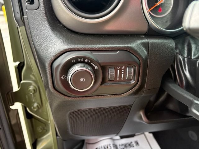 Used 2022 Jeep Wrangler Unlimited Sport AWD/4WD image 24