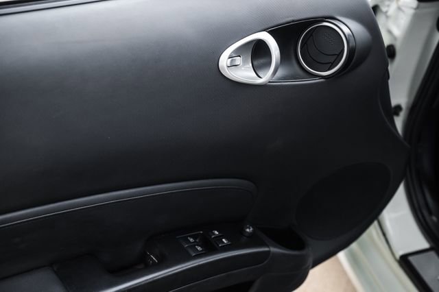 Used 2006 Nissan 350Z Coupe w/ (N93) Cargo Convenience Pkg image 52