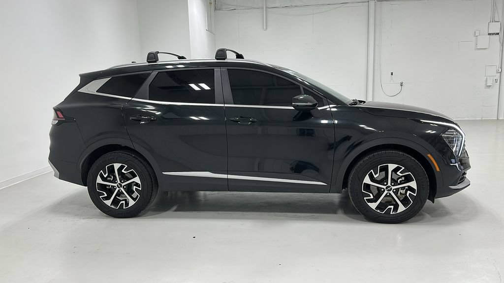 Used 2024 Kia Sportage EX AWD/4WD image 7
