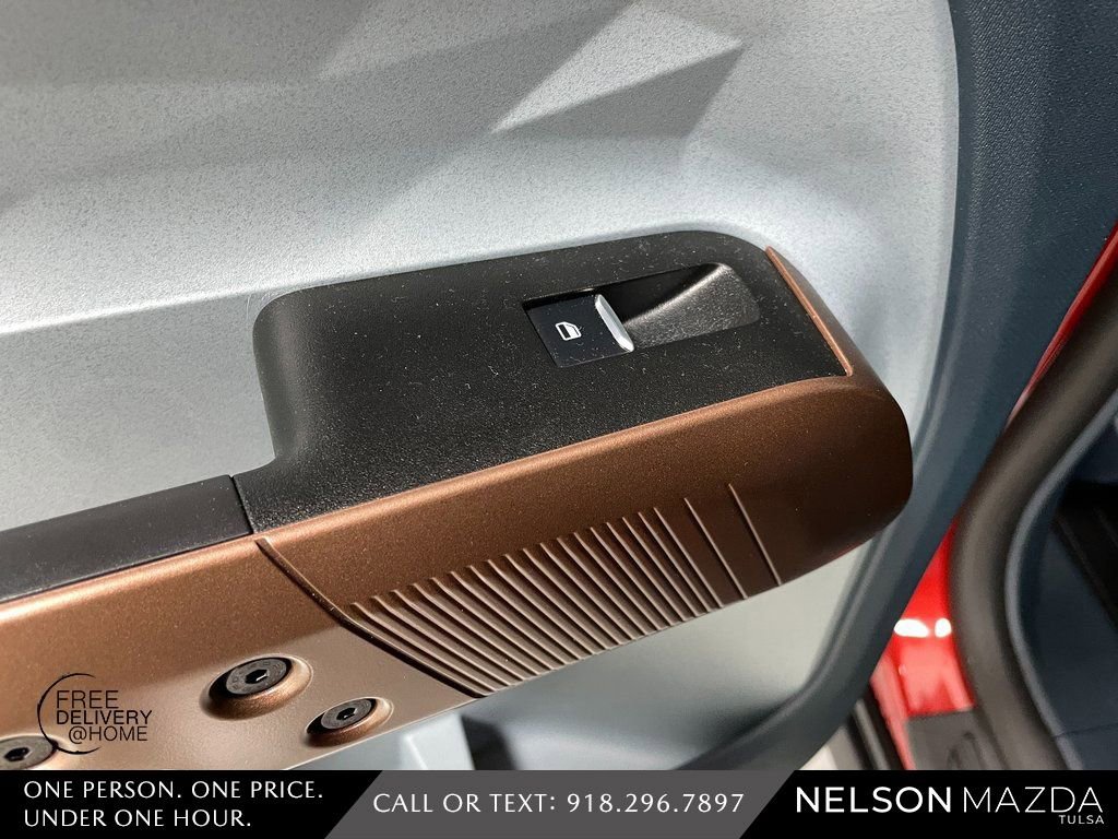 Used 2023 Ford Maverick Lariat w/ Equipment Group 500A Standard image 31