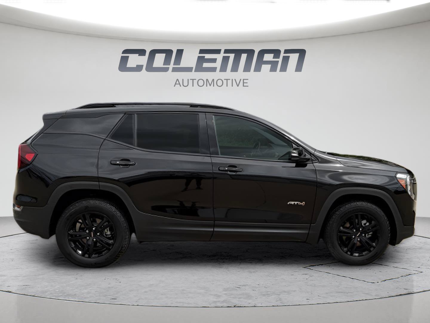 Used 2024 GMC Terrain AT4 w/ Tech Package AWD/4WD image 30