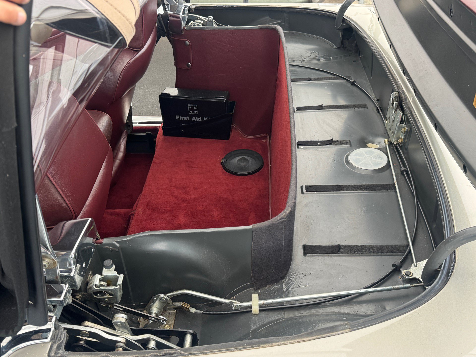 Used 1987 Mercedes-Benz 560 SL image 38