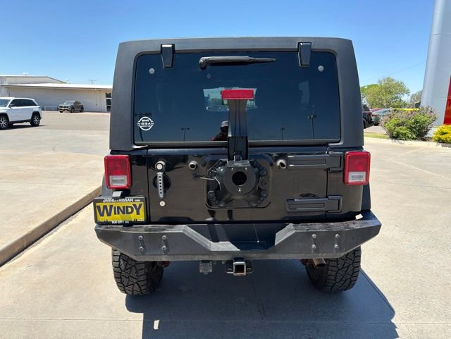 Used 2012 Jeep Wrangler Unlimited Rubicon w/ Dual Top Group AWD/4WD image 6