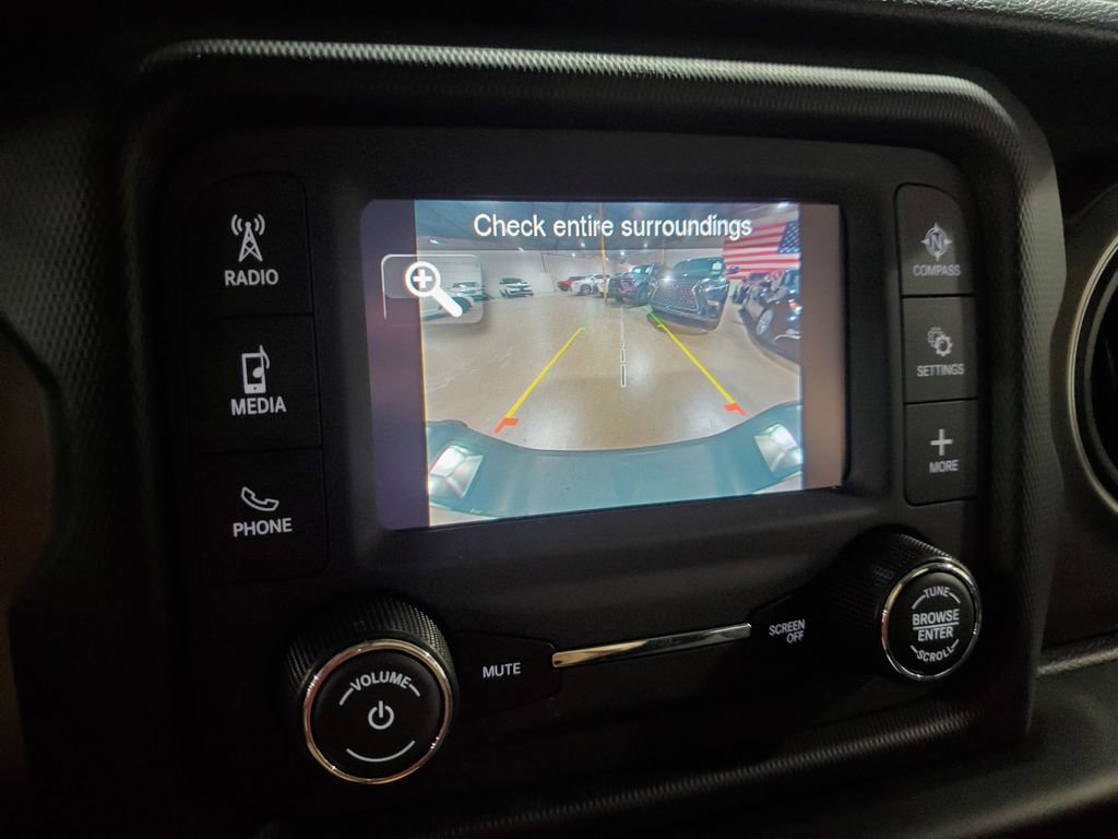 Used 2021 Jeep Gladiator Sport AWD/4WD image 29