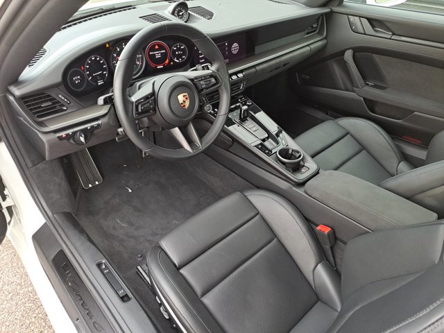Certified 2024 Porsche 911 Carrera GTS image 4