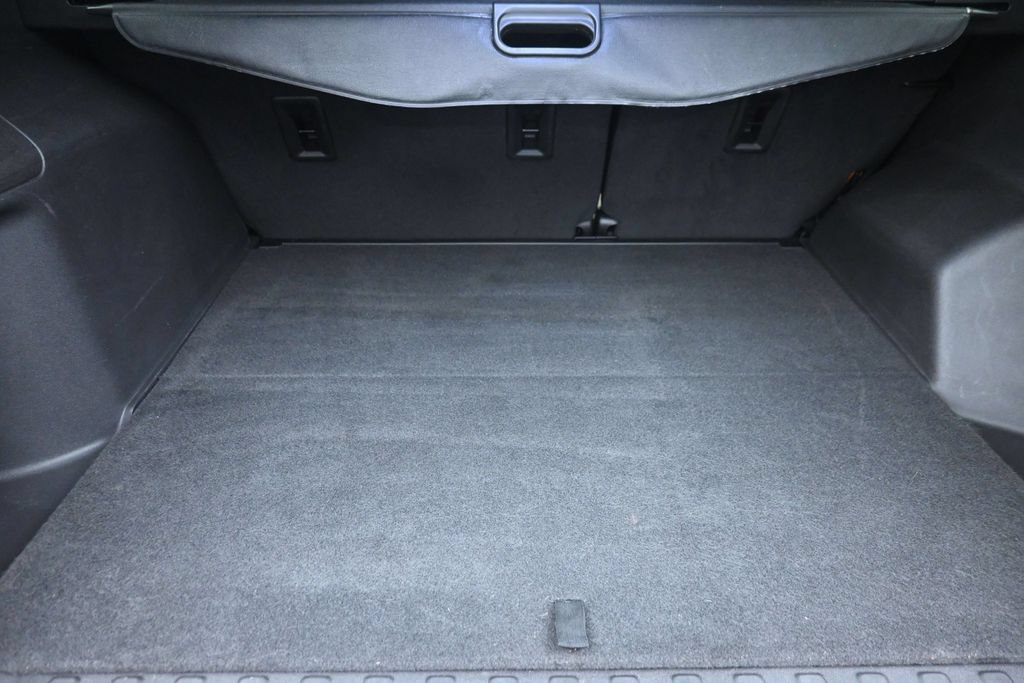Used 2024 Chevrolet Equinox Premier AWD/4WD image 11