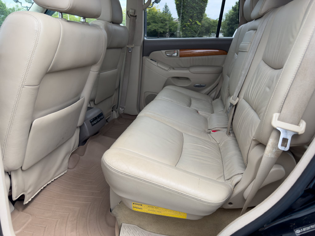 Used 2007 Lexus GX 470 w/ Preferred Accessory Pkg AWD/4WD image 18