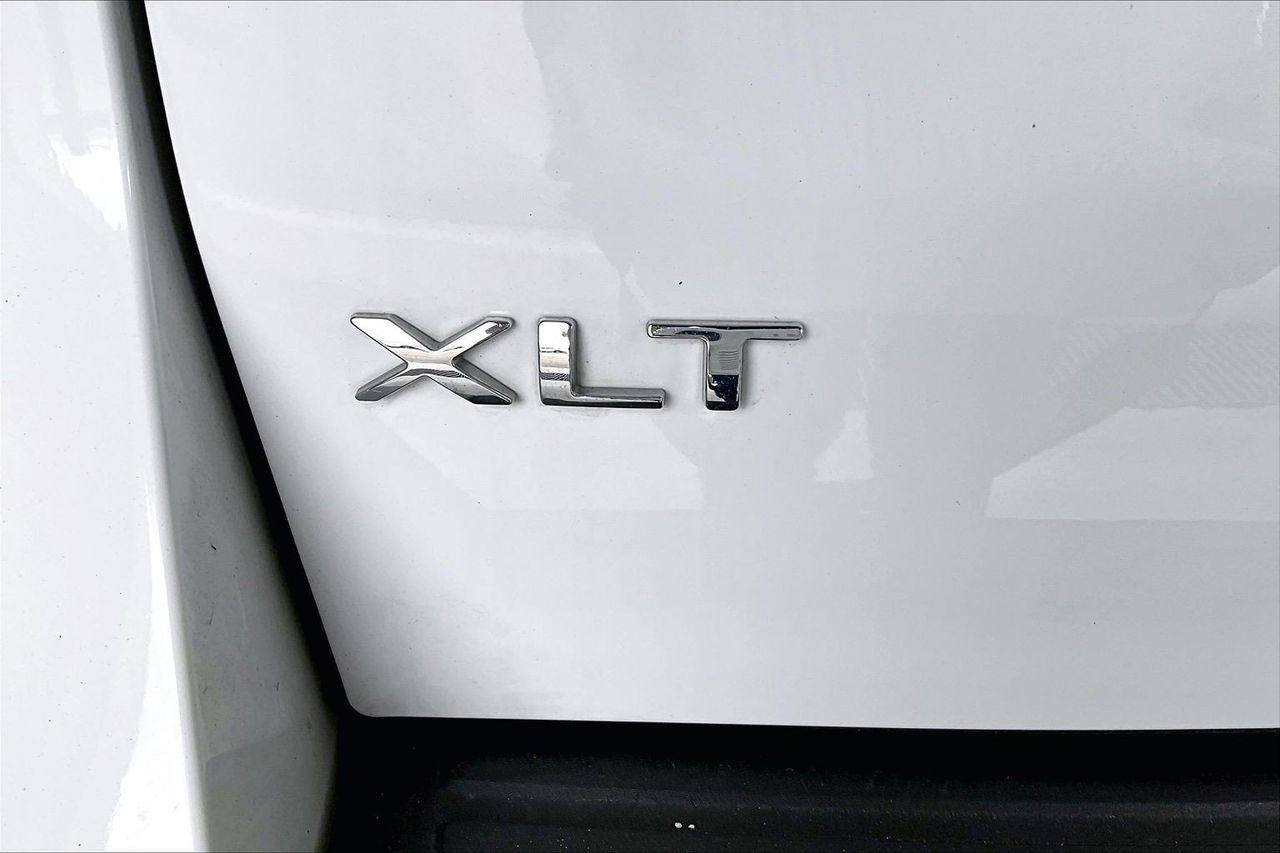 Used 2024 Ford Expedition XLT image 9