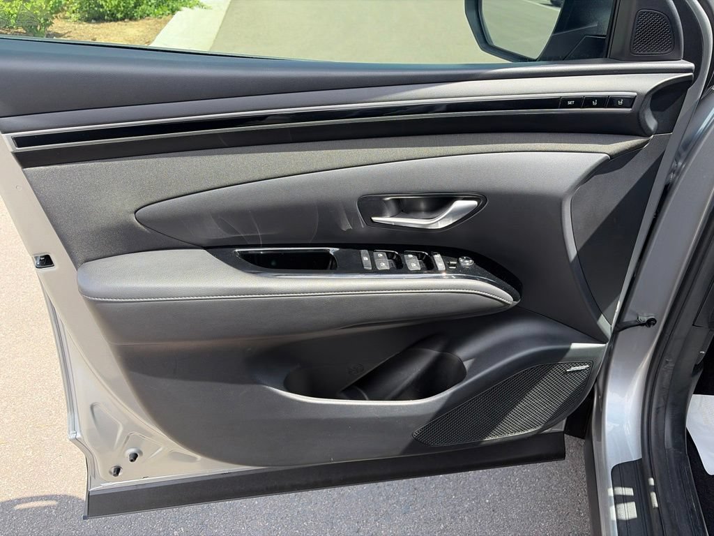 Used 2022 Hyundai Tucson Limited AWD/4WD image 23