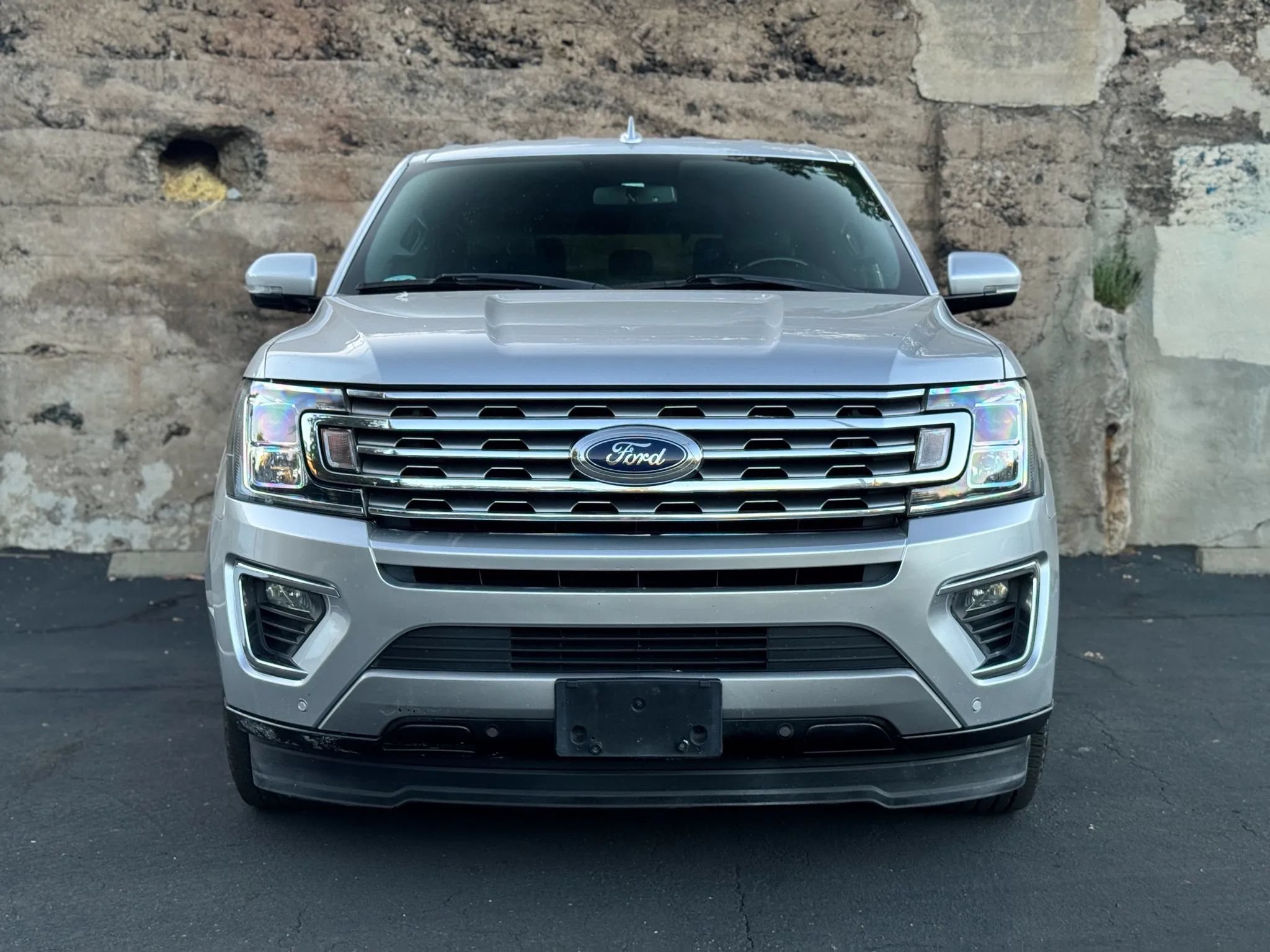 Used 2018 Ford Expedition Limited RWD image 9